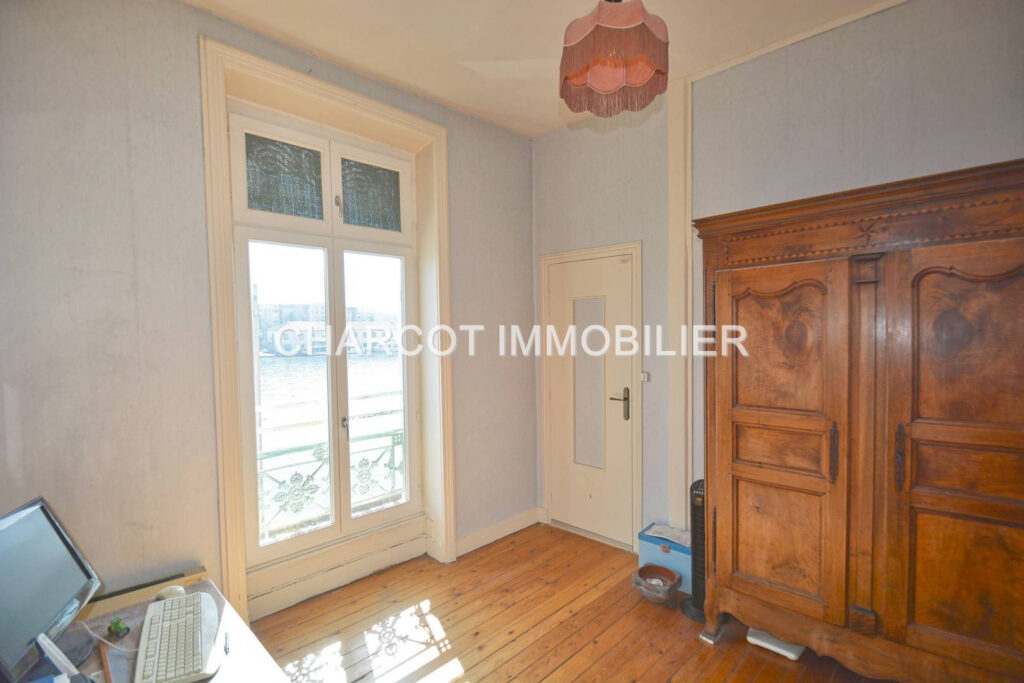 IDEAL INVESTISSEUR – DUPLEX de 101,04 m2 divisible en 3 appa – 5 pièces – 2 chambres – 6  – 101.04 m²