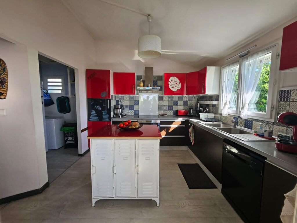 Charmante maison de La Saline Les Bains – 5 pièces – 4 chambres – 6  – 122 m²