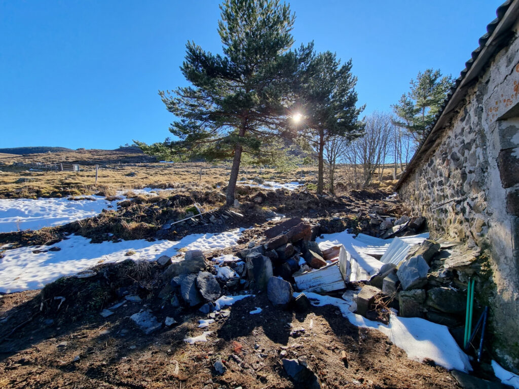corps de ferme avec fort potentiel – 8 pièces – 6 chambres – 6  – 180 m²