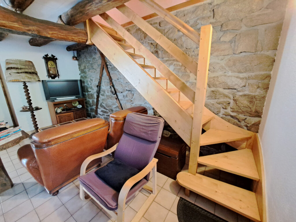 Maison typique de la vallée avec jardin  – 3 pièces – 2 chambres – 6  – 80 m²