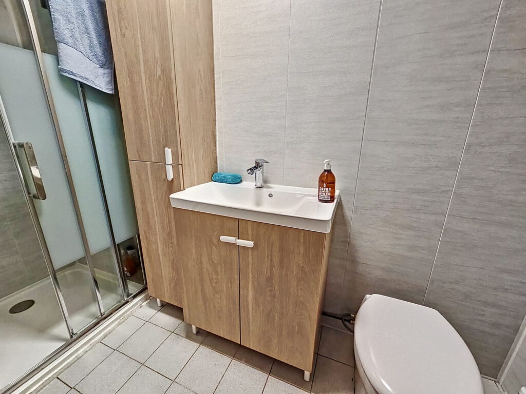 Maison de village fraîchement rénovée  – 3 pièces – 2 chambres – 6  – 60 m²