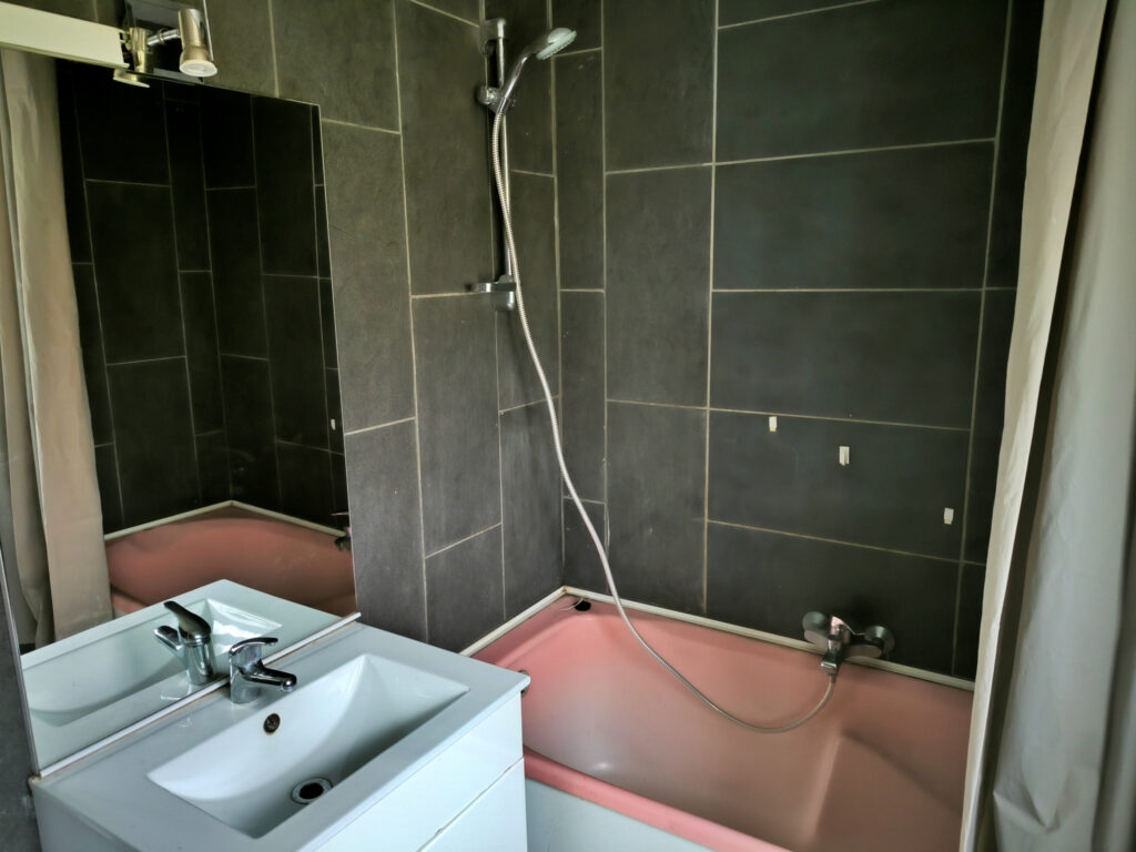 Appartement 2 chambres rez de chaussée avec vue sur la vallé – 3 pièces – 2 chambres – 6  – 57 m²