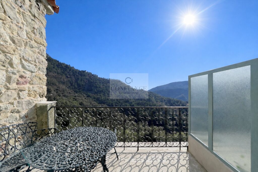 Maison de village – 3 pièces – 2 chambres – 70 m²