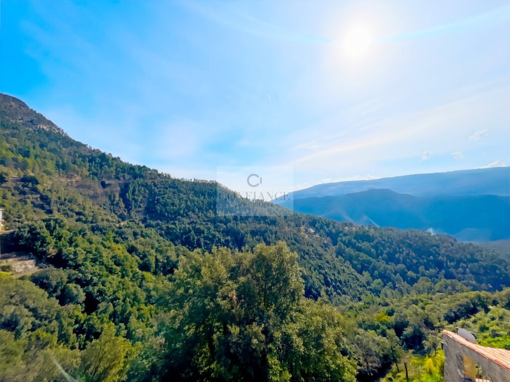 Maison de village – 3 pièces – 2 chambres – 70 m²