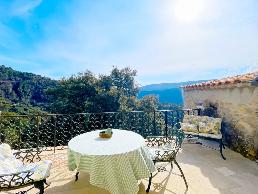 Maison de village – 3 pièces – 2 chambres – 70 m²