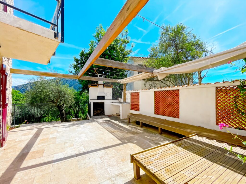 Maison individuelle – 5 pièces – 3 chambres – 165 m²