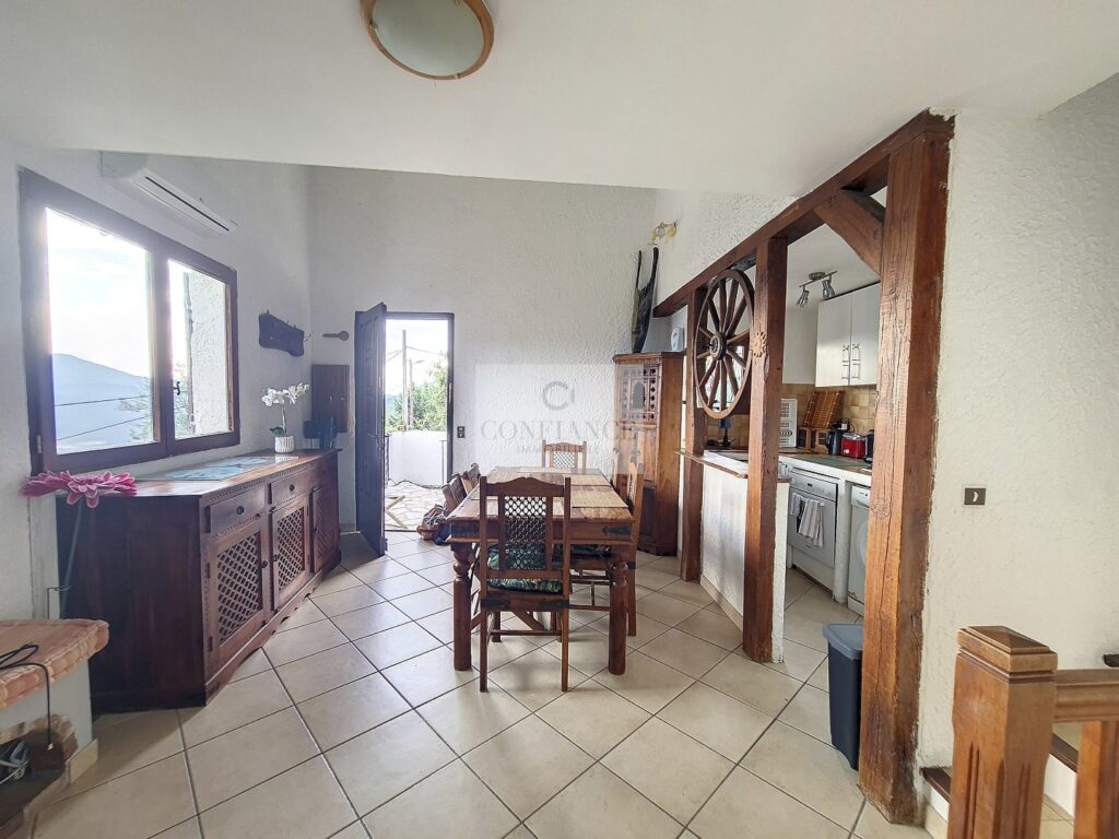 Appartement – 4 pièces – 3 chambres – 82 m²