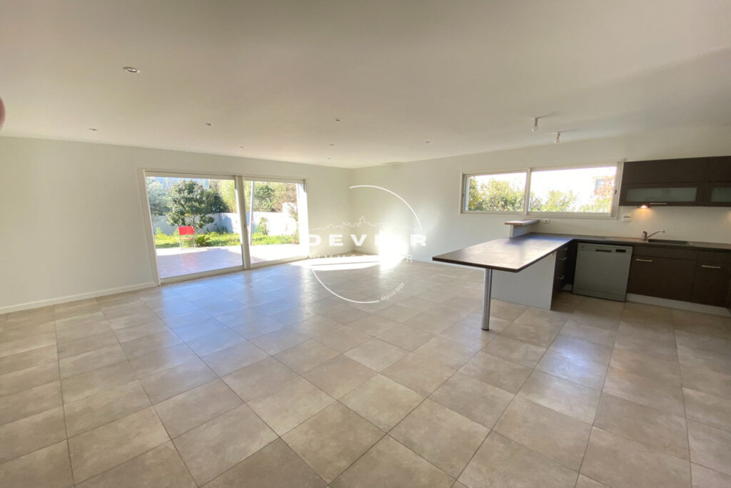 vente villa 5 Pièce(s) – 5 pièces – 4 chambres – 140.00 m²