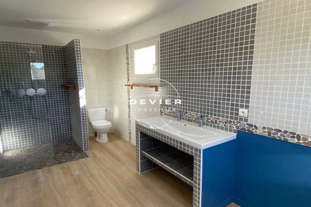 vente villa 5 Pièce(s) – 5 pièces – 4 chambres – 140.00 m²