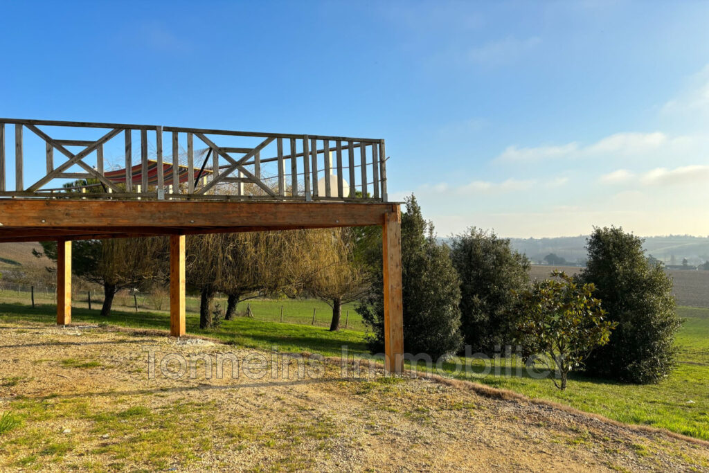 vente maison 8 Pièce(s) – 8 pièces – 3 chambres – 270.00 m²