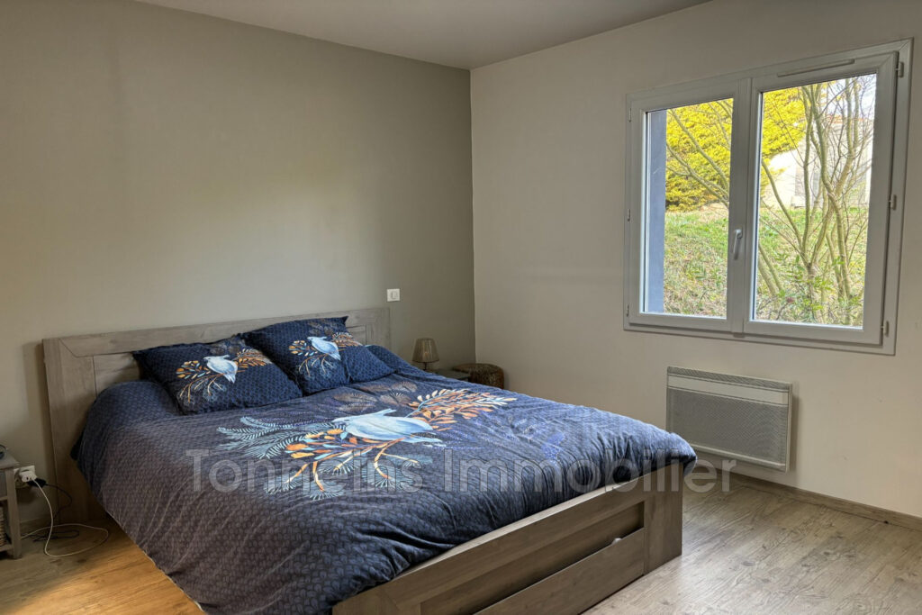 vente maison 8 Pièce(s) – 8 pièces – 3 chambres – 270.00 m²