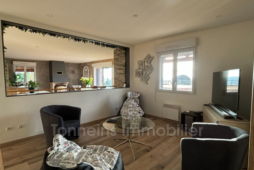 vente maison 8 Pièce(s) – 8 pièces – 3 chambres – 270.00 m²