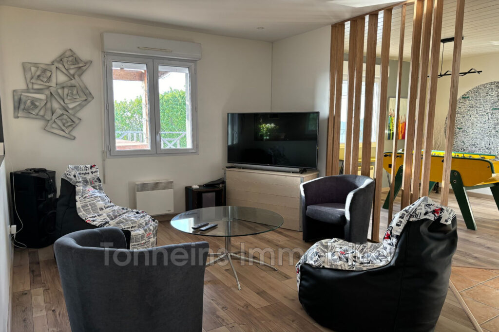 vente maison 8 Pièce(s) – 8 pièces – 3 chambres – 270.00 m²