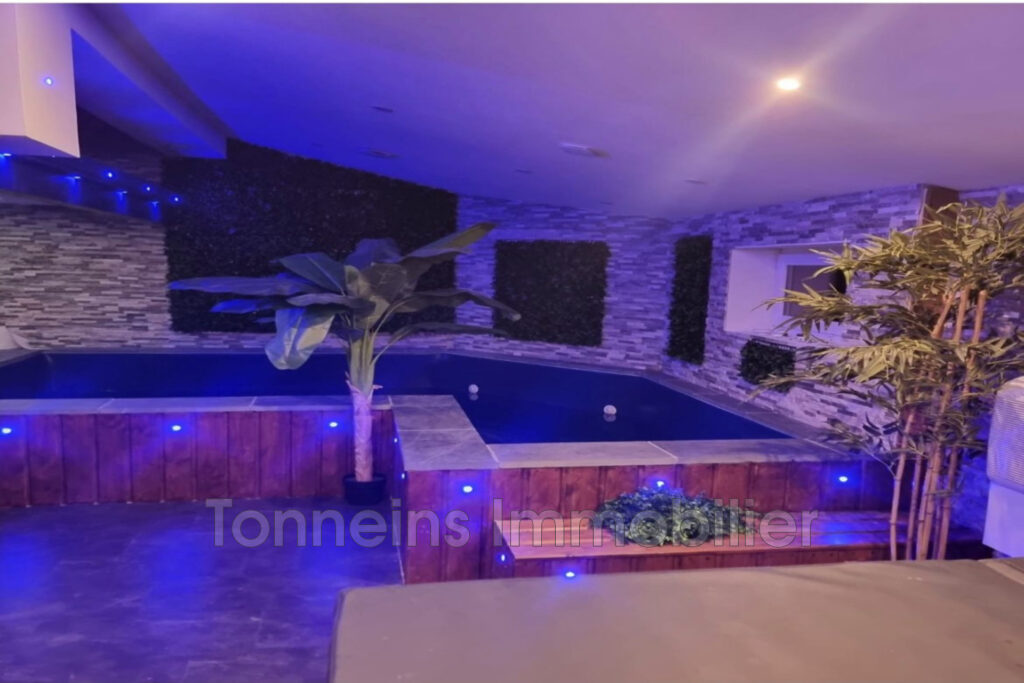 vente maison 8 Pièce(s) – 8 pièces – 3 chambres – 270.00 m²