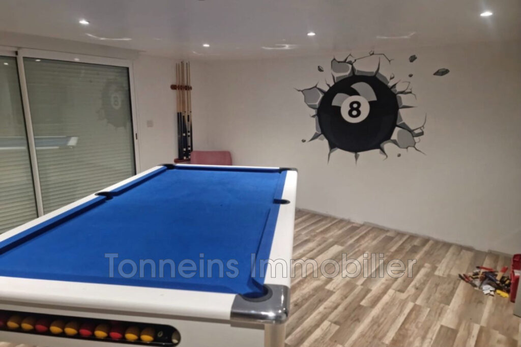 vente maison 8 Pièce(s) – 8 pièces – 3 chambres – 270.00 m²