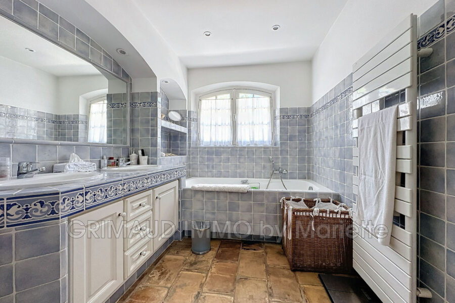 Maison à vendre à Grimaud