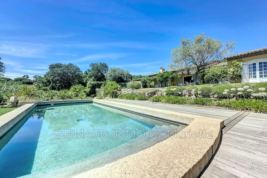 proprieté dans les vignes avec 3 chambres, 4 garages de plain  – 5 pièces – 3 chambres – 163.00 m²