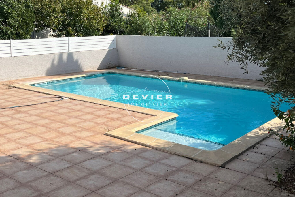 vente villa 5 Pièce(s) – 5 pièces – 4 chambres – 140.00 m²