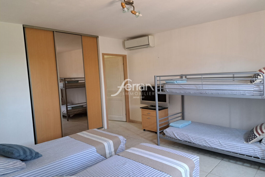 A VENDRE AUX ARCS MAISON DE 220 M² SUR TERRAIN DE 3000 M² AVEC – 7 pièces – 4 chambres – 220.00 m²