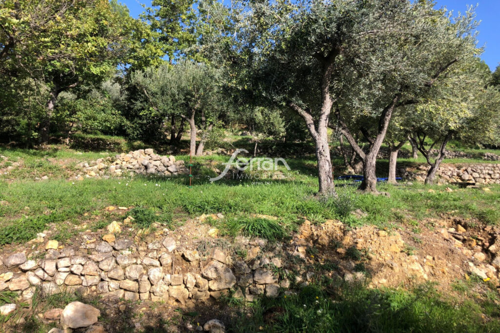 A vendre à Callas maison récente – NR pièces – 2 chambres – 70.00 m²