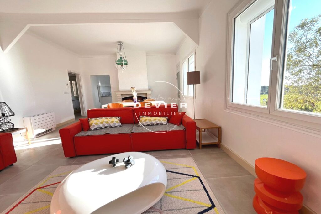 location maison de village 5 Pièce(s) – 5 pièces – 4 chambres – 111.00 m²