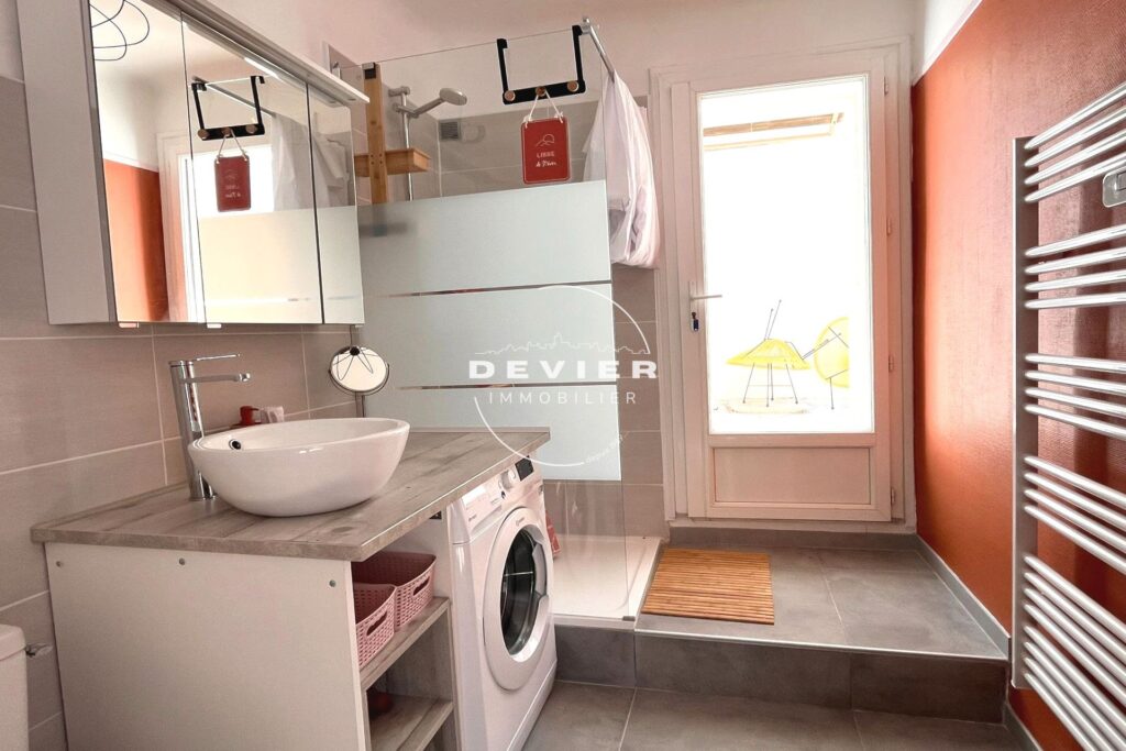 location maison de village 5 Pièce(s) – 5 pièces – 4 chambres – 111.00 m²