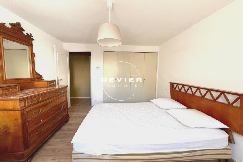 location maison de village 5 Pièce(s) – 5 pièces – 4 chambres – 111.00 m²