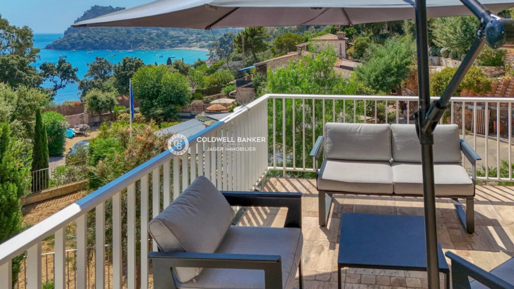 CO-EXCLUSIVITE Villa avec Vue Mer et Piscine au Rayol Canadel  – 8 pièces – 6 chambres – 300.00 m²