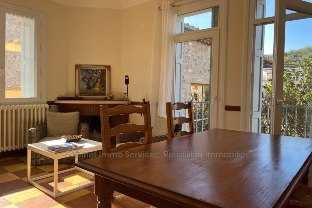 vente maison de campagne 6 Pièce(s) – 6 pièces – 4 chambres – 130.00 m²