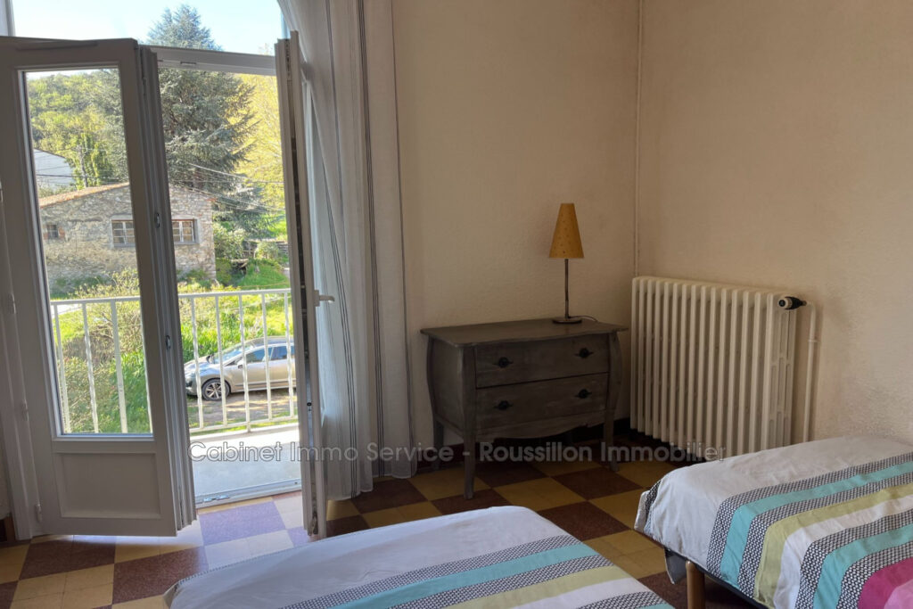 vente maison de campagne 6 Pièce(s) – 6 pièces – 4 chambres – 130.00 m²