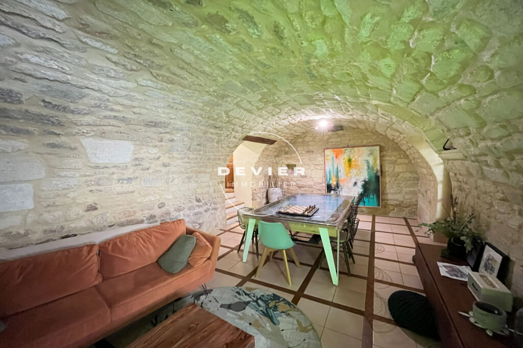 vente maison de village 5 Pièce(s) – 5 pièces – 4 chambres – 135.00 m²