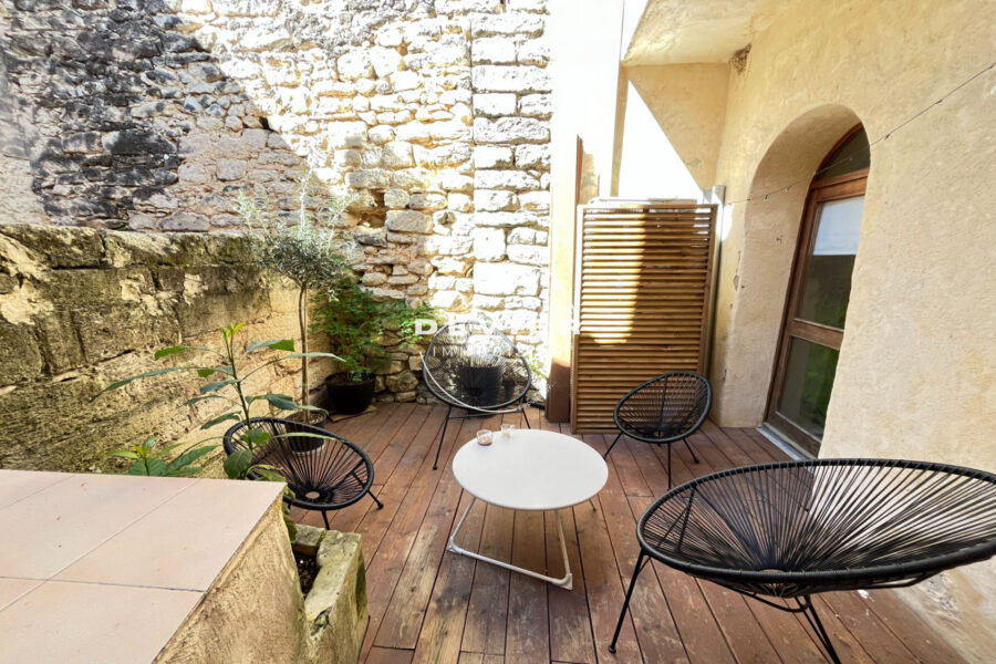 Maison à vendre à Saint-geniès-des-mourgues