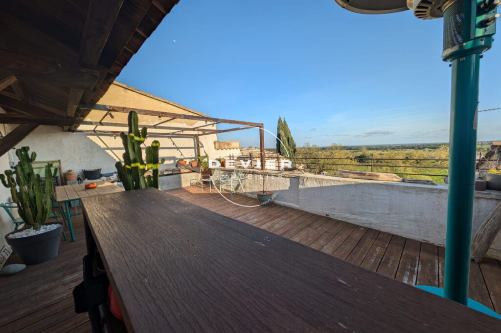 vente maison de village 5 Pièce(s) – 5 pièces – 4 chambres – 135.00 m²