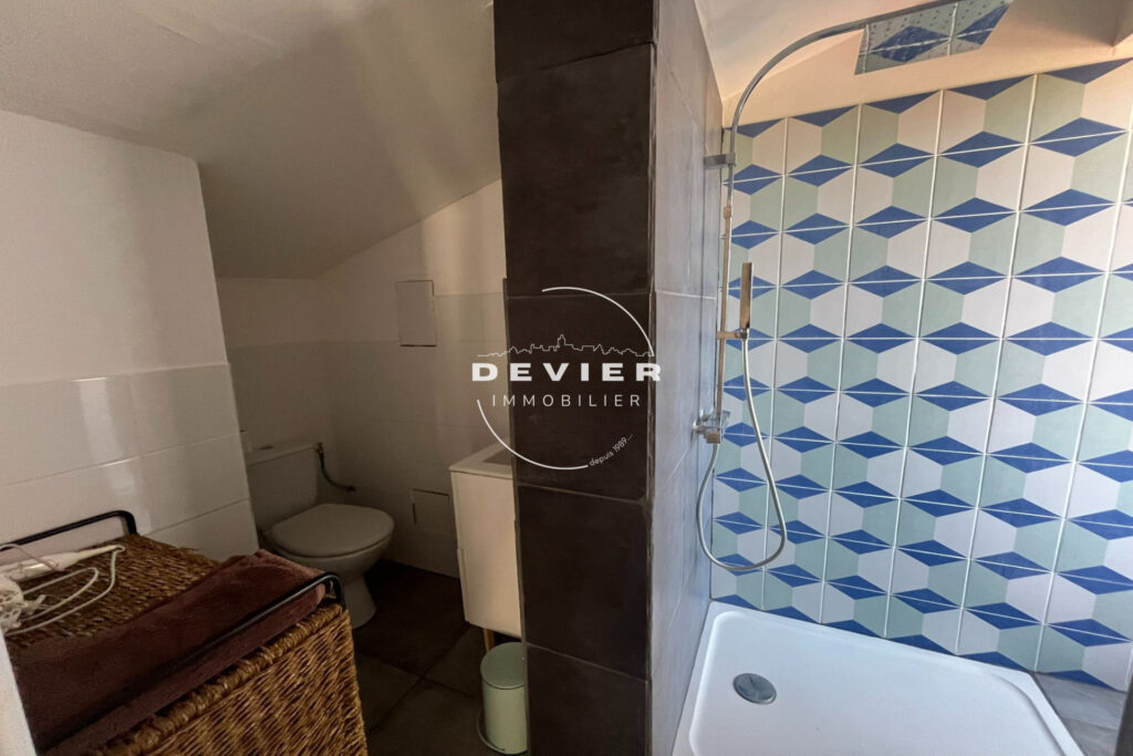 vente maison de village 5 Pièce(s) – 5 pièces – 4 chambres – 135.00 m²