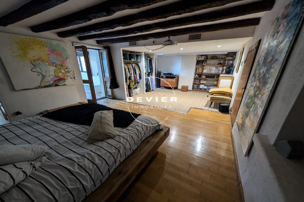 vente maison de village 5 Pièce(s) – 5 pièces – 4 chambres – 135.00 m²