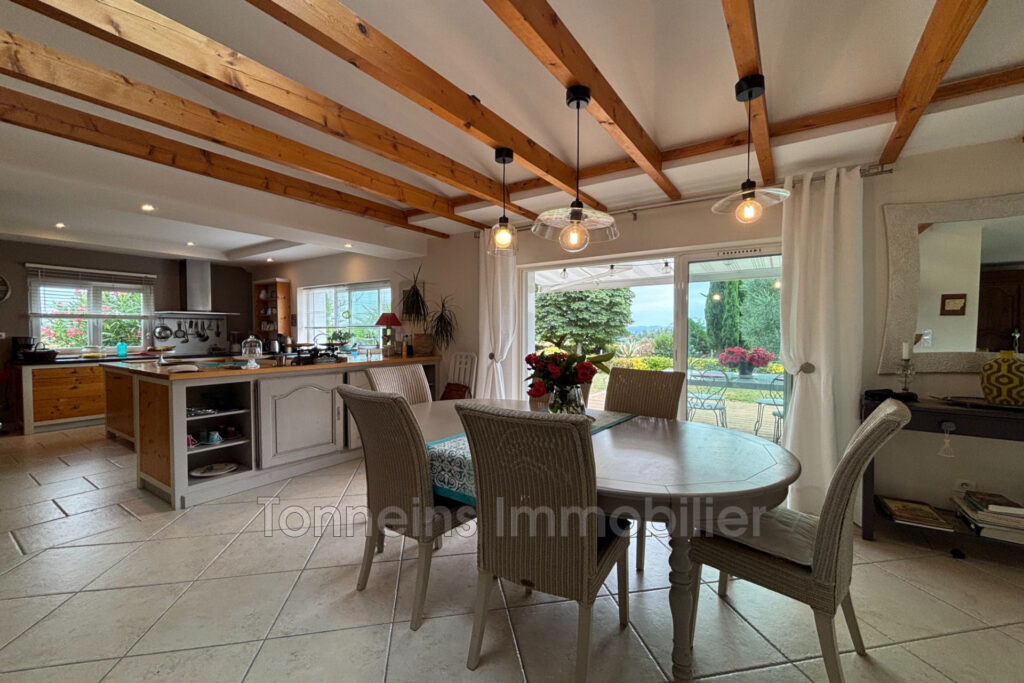 vente maison 5 Pièce(s) – 5 pièces – 4 chambres – 170.40 m²