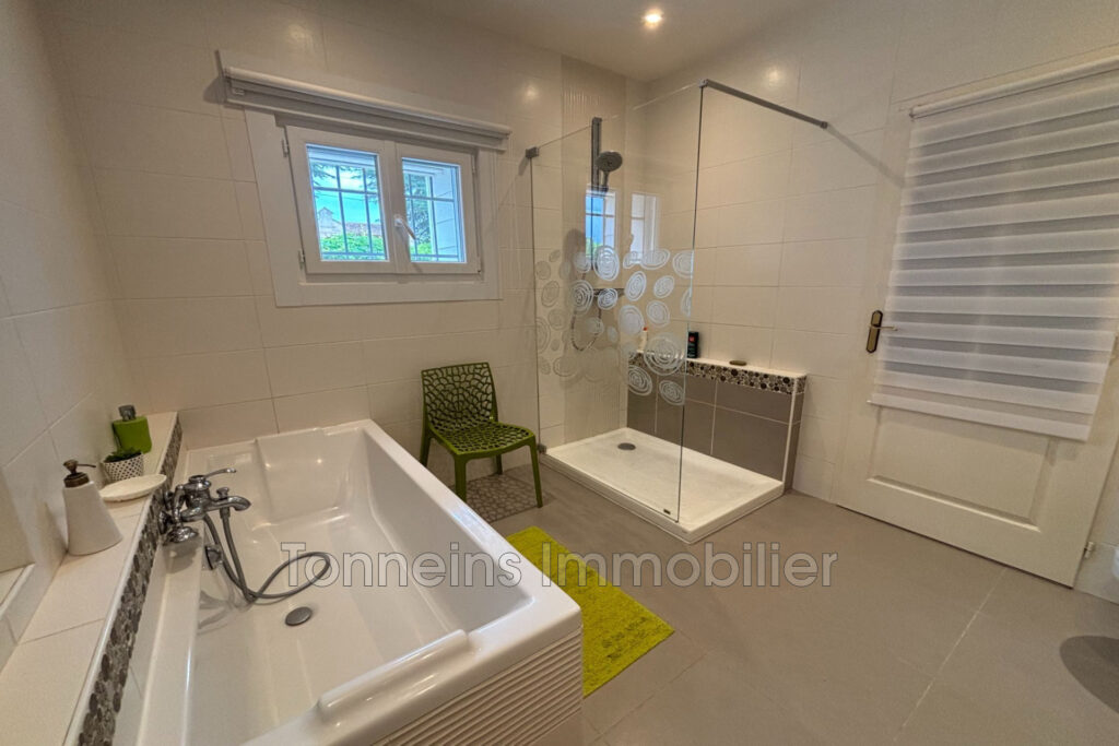 vente maison 5 Pièce(s) – 5 pièces – 4 chambres – 170.40 m²