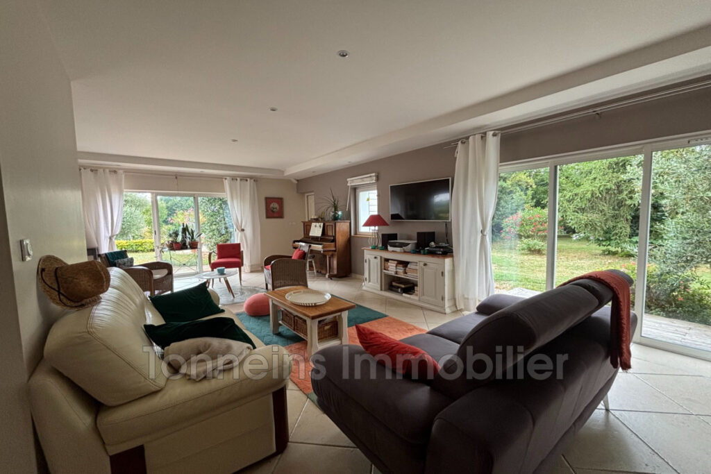 vente maison 5 Pièce(s) – 5 pièces – 4 chambres – 170.40 m²