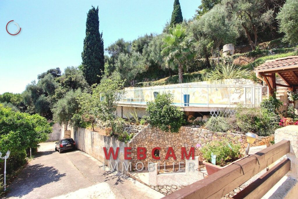 vente maison 5 Pièce(s) – 5 pièces – 4 chambres – 211.00 m²