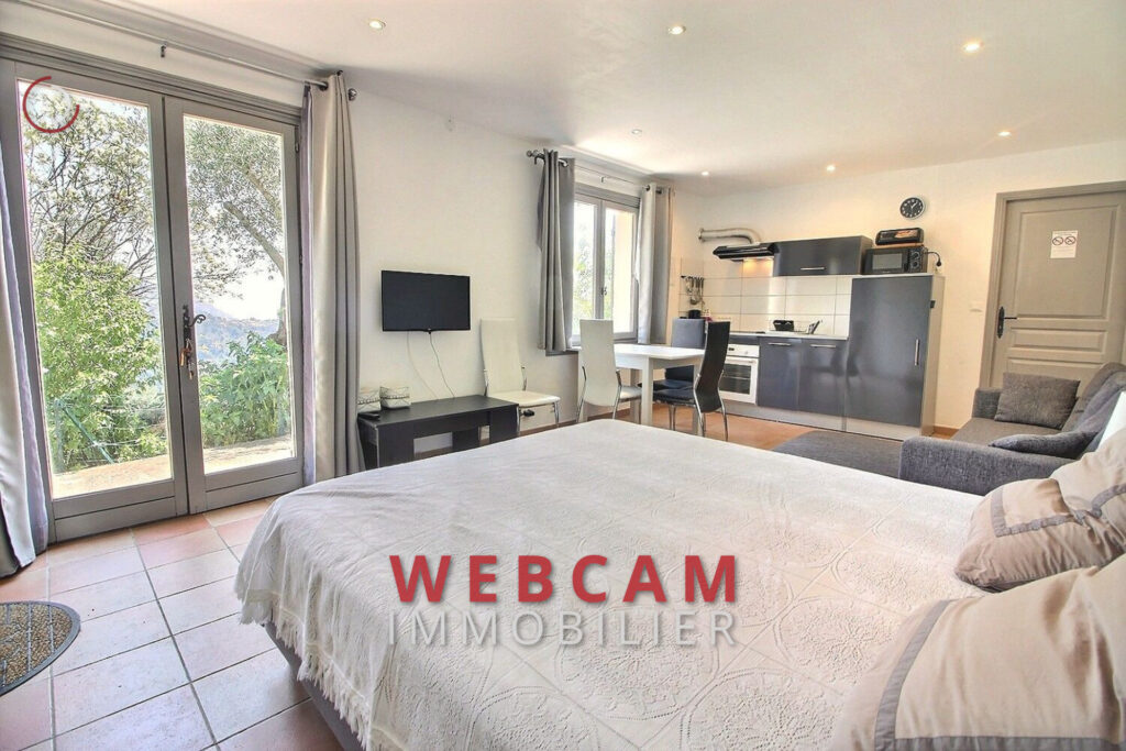 vente maison 5 Pièce(s) – 5 pièces – 4 chambres – 211.00 m²