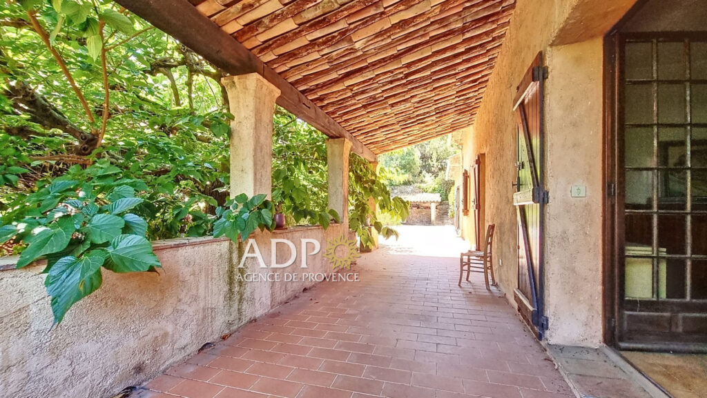 vente maison 3 Pièce(s) – 3 pièces – 2 chambres – 98.00 m²