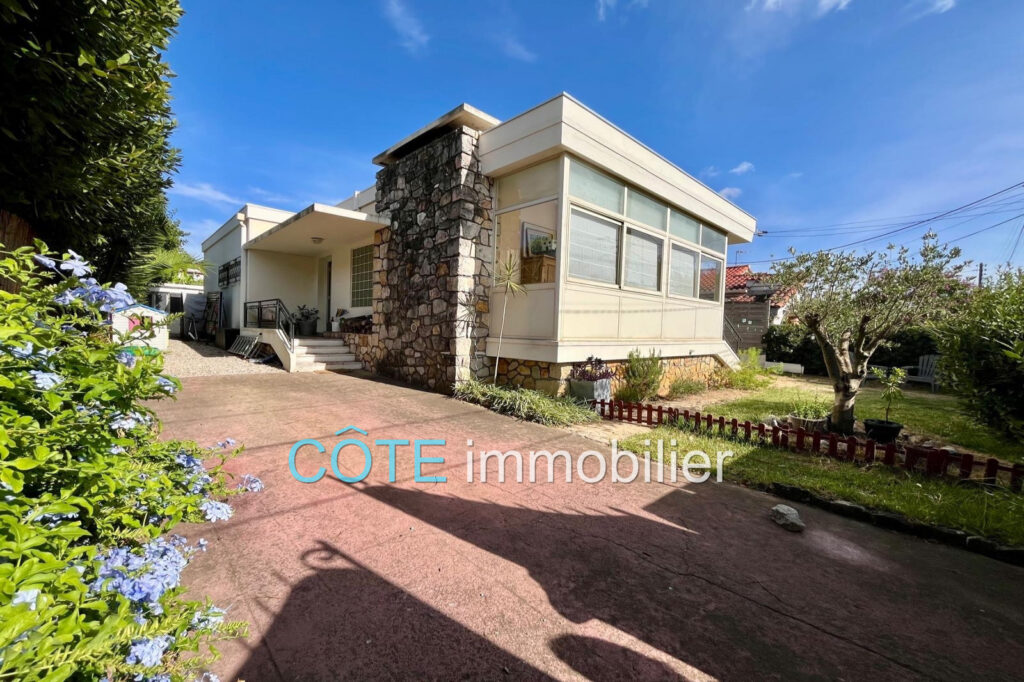 Badine-Tramontane maison de plain-pied avec piscine – 4 pièces – 3 chambres – 96.00 m²