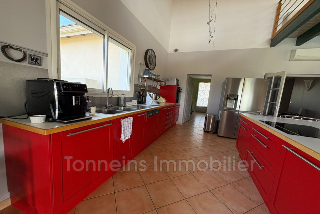 vente maison – NR pièces – 3 chambres – 196.12 m²