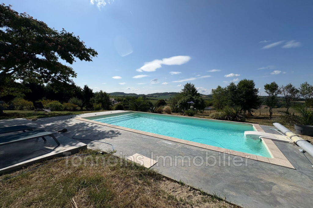 vente maison – NR pièces – 3 chambres – 196.12 m²