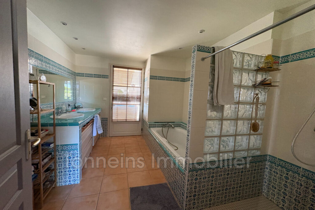 vente maison – NR pièces – 3 chambres – 196.12 m²