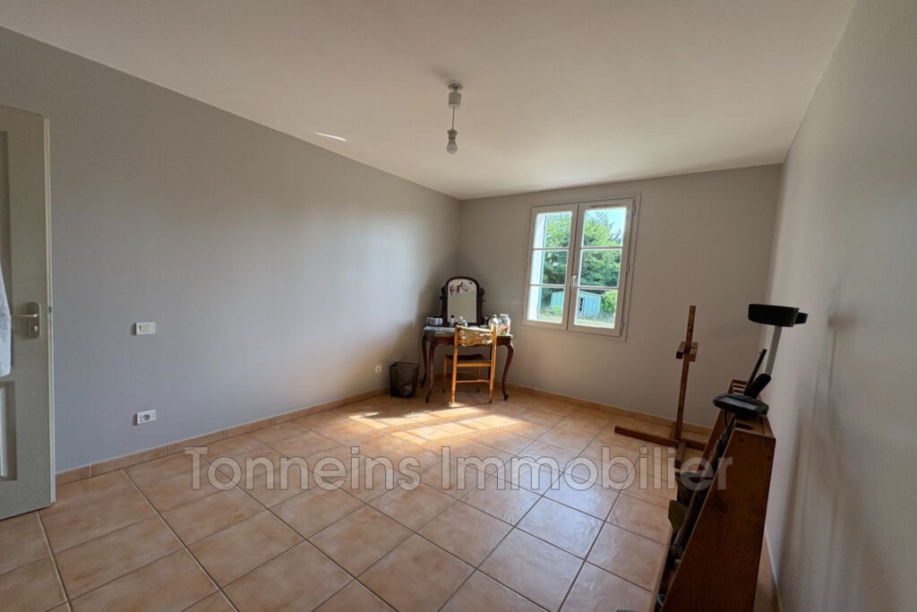 vente maison – NR pièces – 3 chambres – 196.12 m²