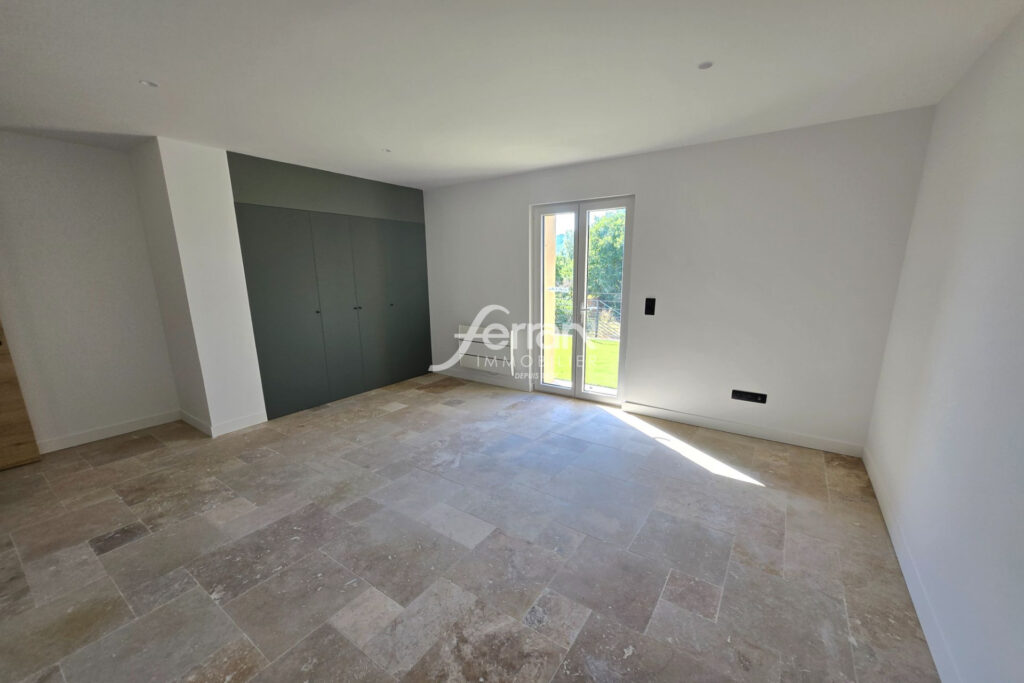 A vendre à Salernes appartement 2 chambres avec terrasses – 3 pièces – 2 chambres – 86.00 m²