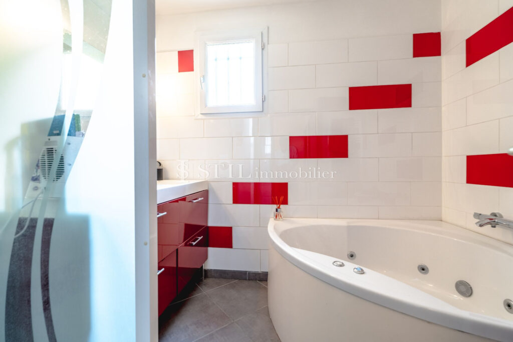 vente maison 4 Pièce(s) – 4 pièces – 3 chambres – 100.00 m²