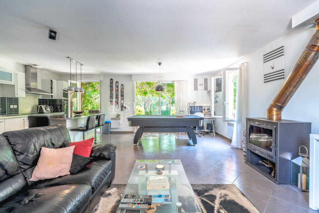 vente maison 4 Pièce(s) – 4 pièces – 3 chambres – 100.00 m²