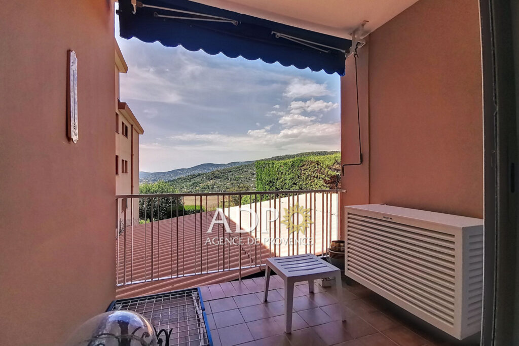 Ce bien est à vendre en enchère interactive réalisée par ENCHE – 3 pièces – 2 chambres – 89.32 m²